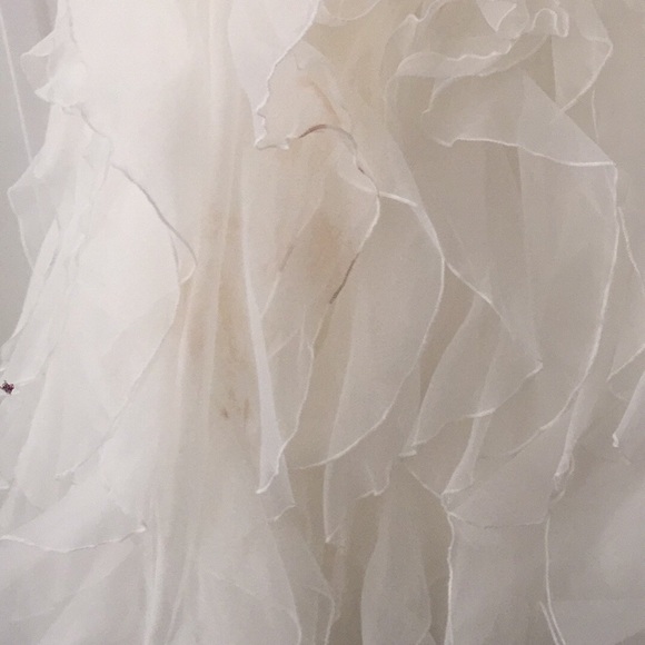 Wedding dress - Picture 3 of 5